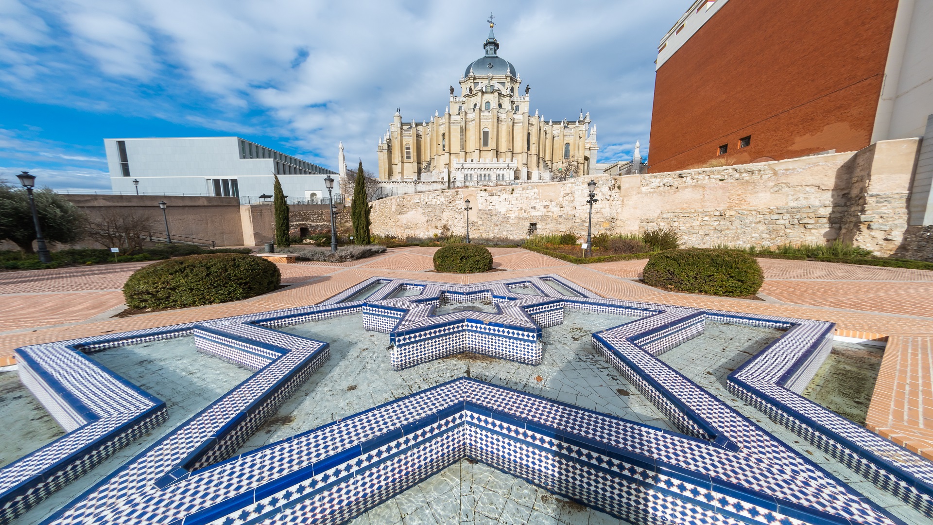 Royal Madrid - Private Live Virtual Experience