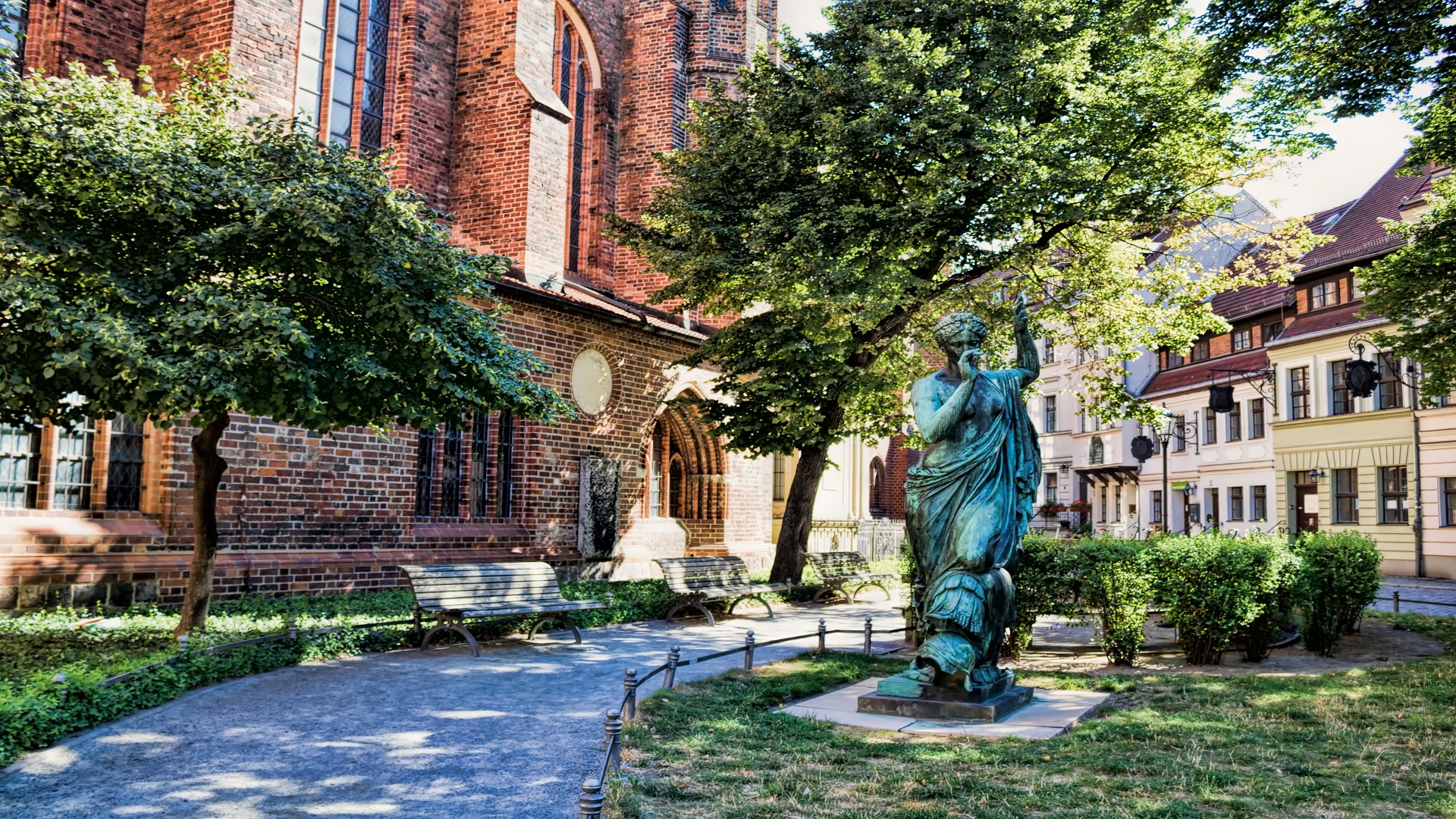 Berlin’s Old Town - Private Live Virtual Experience