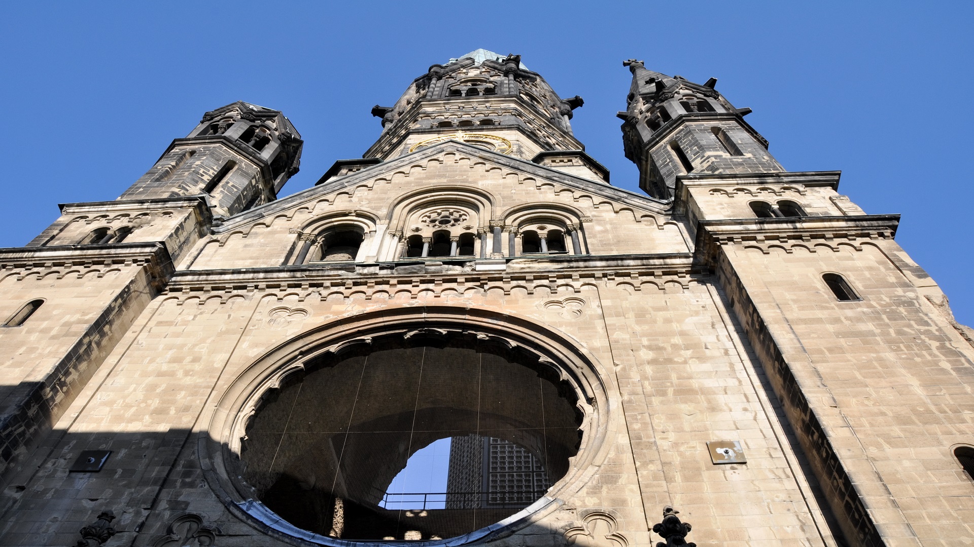 West Berlin - Private Live Virtual Experience