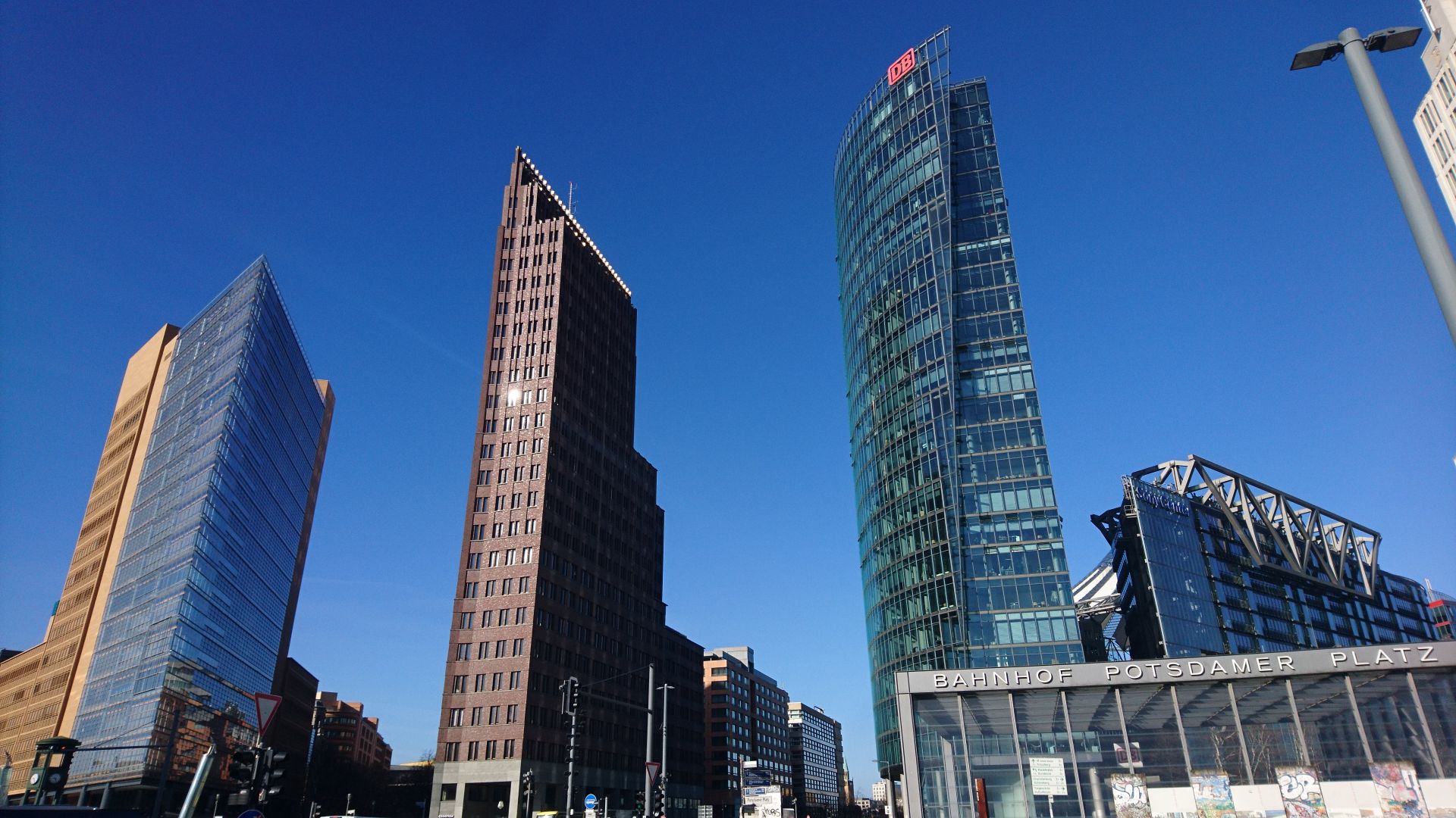 Guided Berlin Layover Tour with a Private Vehicle from BER